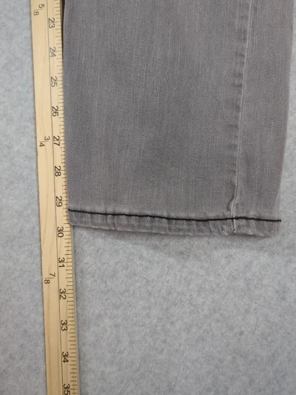Axe & Crown Jeans Men's 34x32 (Actual 34x30) Gray Denim Straight Leg Stretch